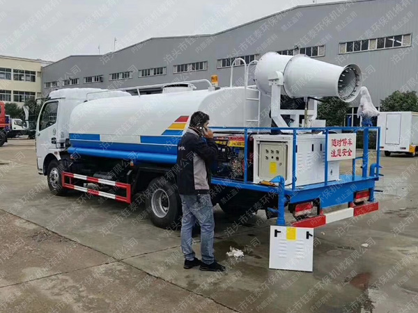 灑水車(chē)改霧炮車(chē)